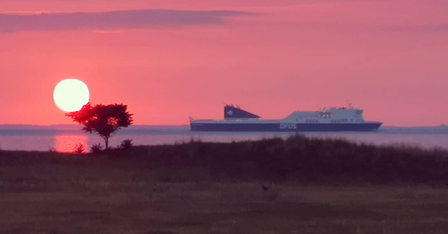 Kitsch as kitsch can...